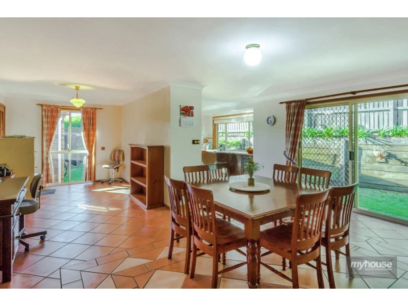 2 Weir Court, Harristown QLD 4350