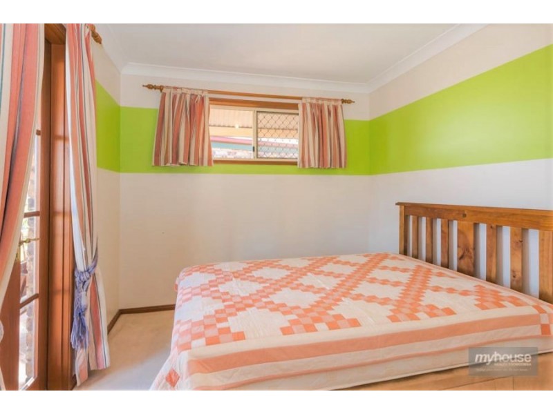 2 Weir Court, Harristown QLD 4350