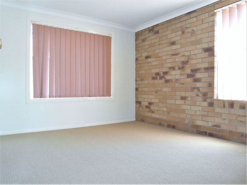 1/248 James Street, Harristown QLD 4350