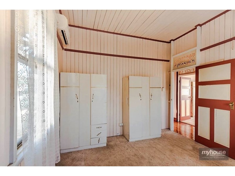 12 Charlotte Street, Newtown QLD 4350