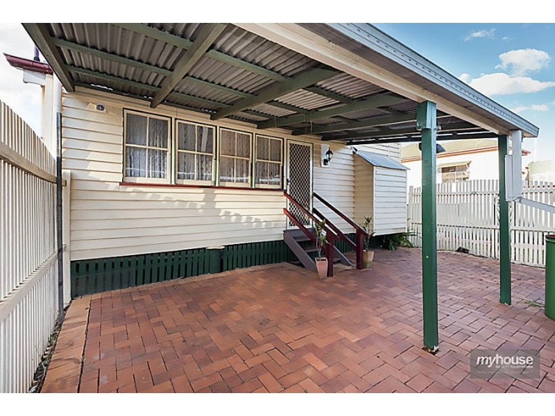 12 Charlotte Street, Newtown QLD 4350