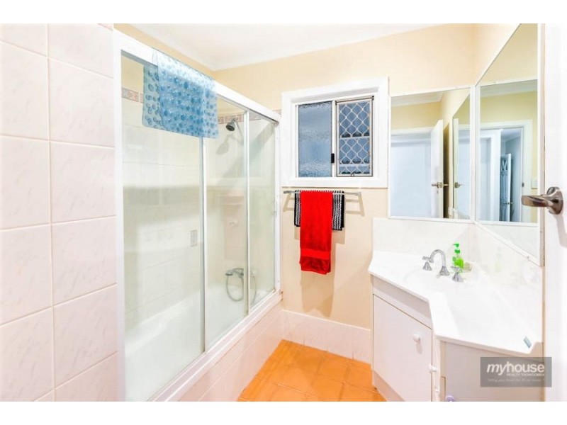 16 Fromalls Street, Harristown QLD 4350