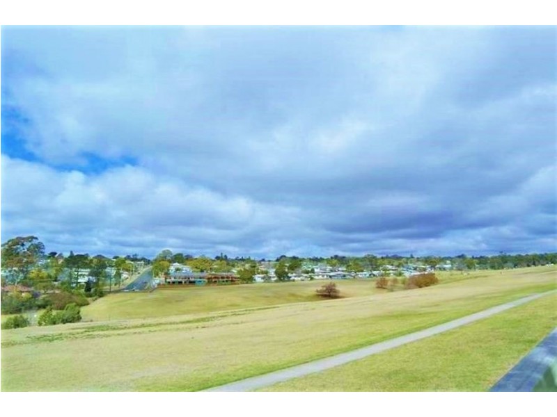 2 Simon Street, Rockville QLD 4350