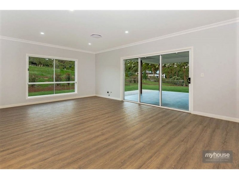 4 Grayne Court, Highfields QLD 4352