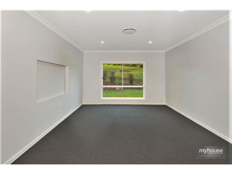 4 Grayne Court, Highfields QLD 4352