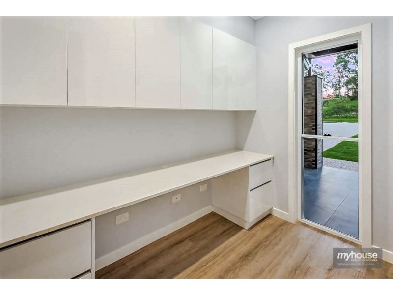 4 Grayne Court, Highfields QLD 4352