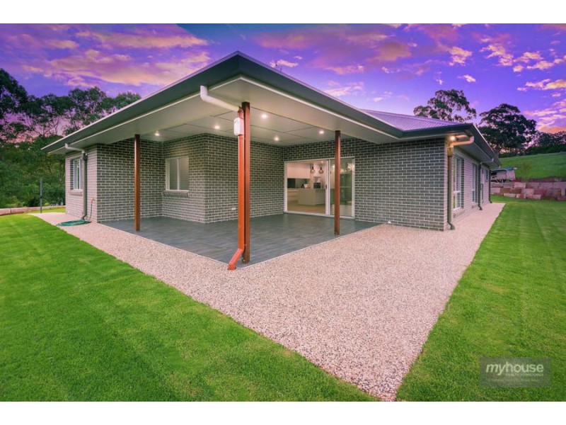 4 Grayne Court, Highfields QLD 4352