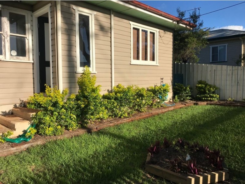 18 Gladstone Street, Newtown QLD 4350