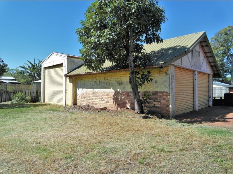 325 South Street, Harristown QLD 4350