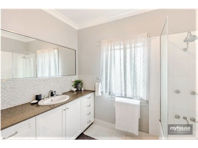 53 South Street, Rangeville QLD 4350