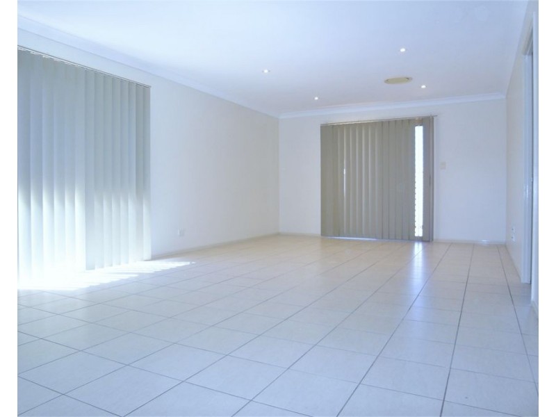 1/150 Tor Street, Rockville QLD 4350