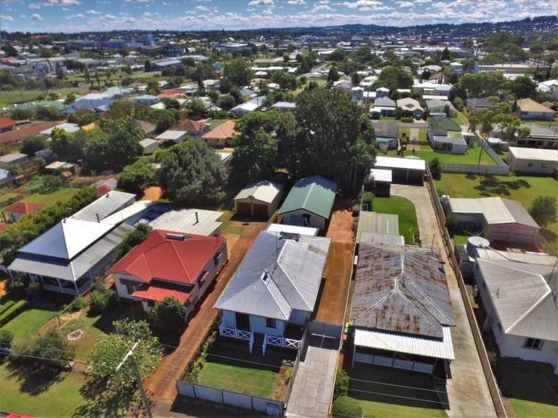 13 Healy Street, South Toowoomba QLD 4350