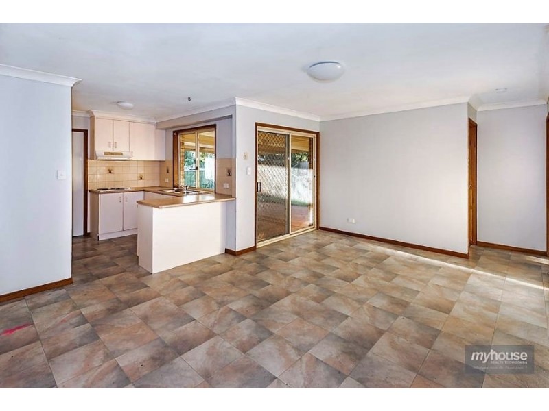 17 Eureka Court, Glenvale QLD 4350