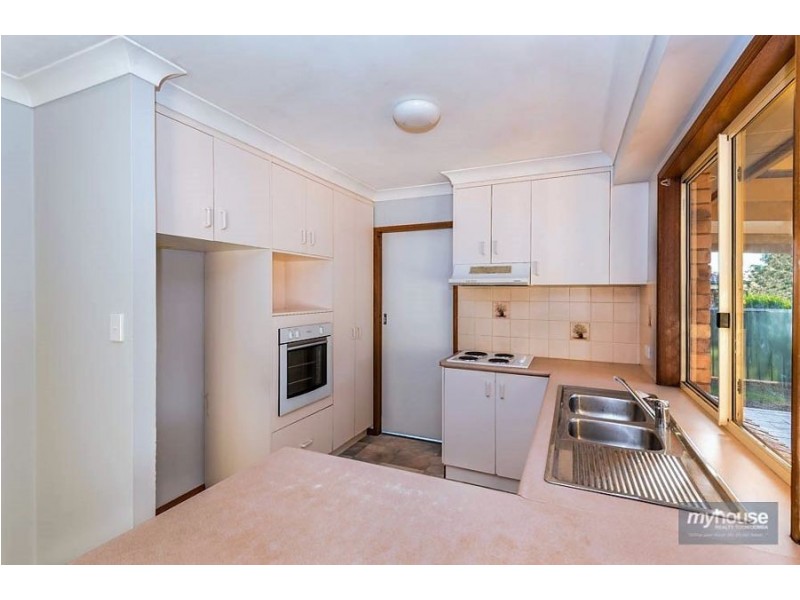 17 Eureka Court, Glenvale QLD 4350