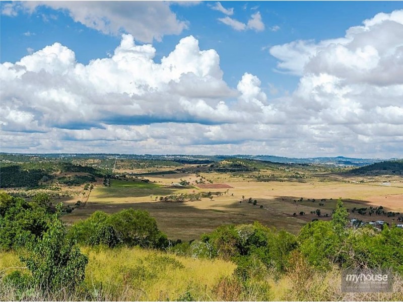 5 Glen Court, Glencoe QLD 4352