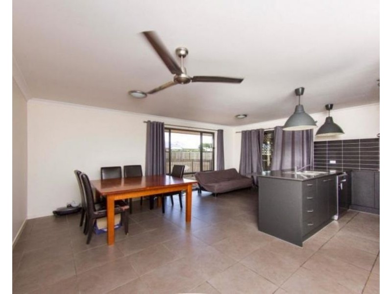 174a South Street, Centenary Heights QLD 4350
