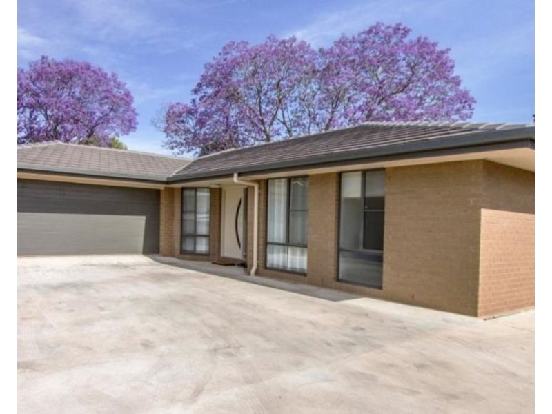 174a South Street, Centenary Heights QLD 4350