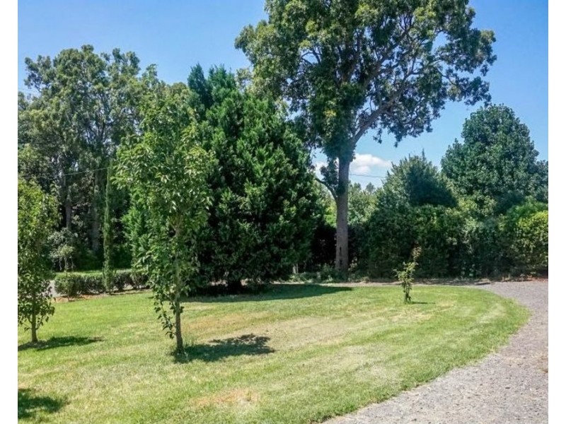 9 Flamingo Road, Highfields QLD 4352