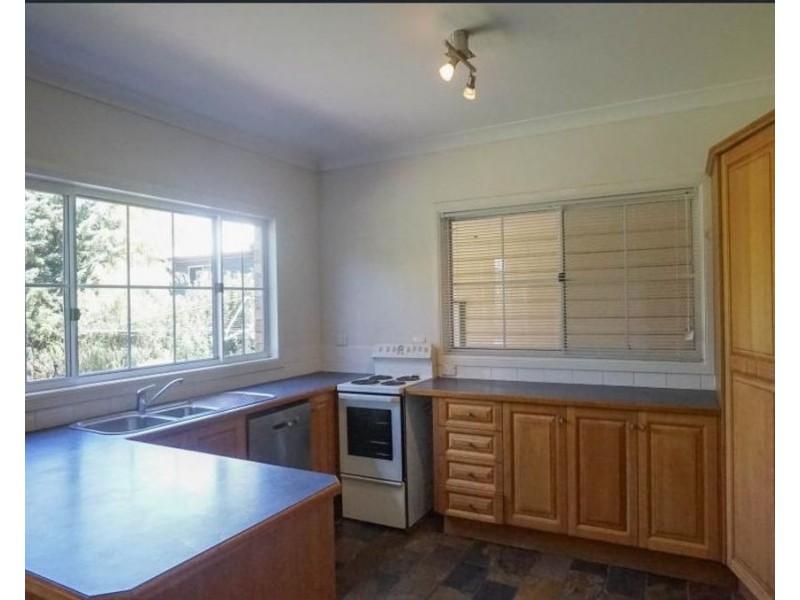 9 Flamingo Road, Highfields QLD 4352