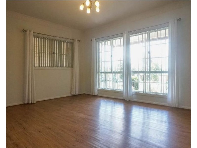 9 Flamingo Road, Highfields QLD 4352