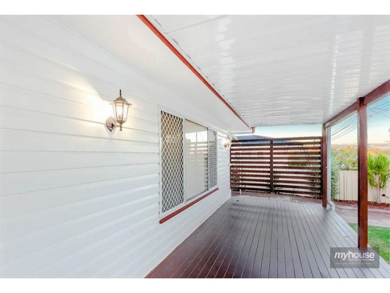 27 Cathro Street, Rockville QLD 4350