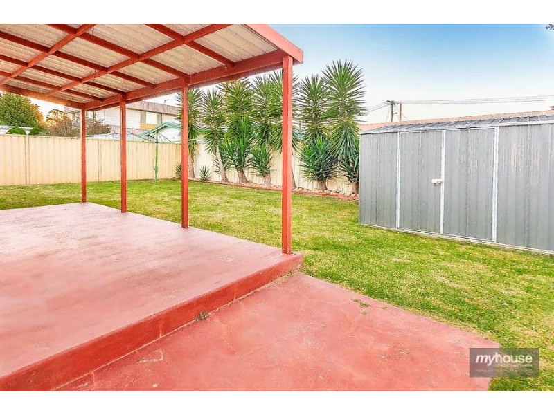 27 Cathro Street, Rockville QLD 4350