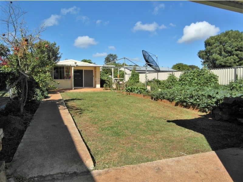 12 Vera Street, Newtown QLD 4350