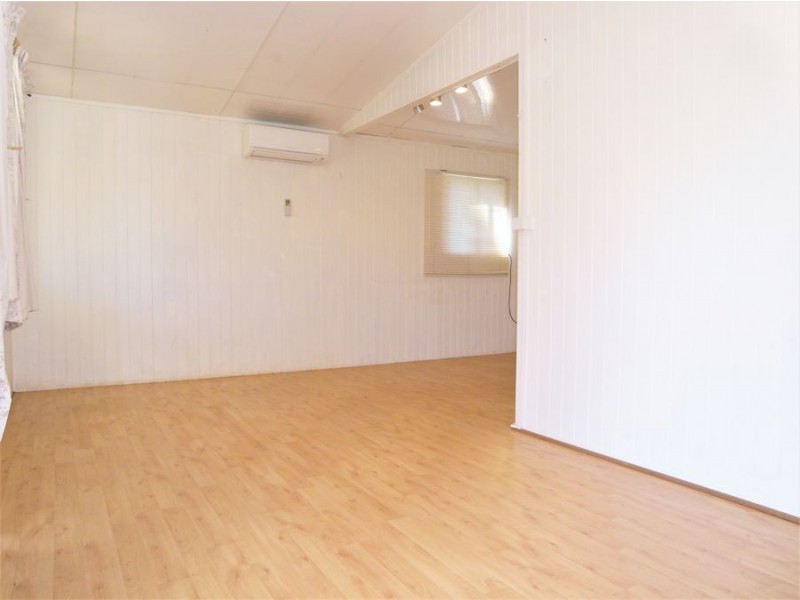 12 Vera Street, Newtown QLD 4350