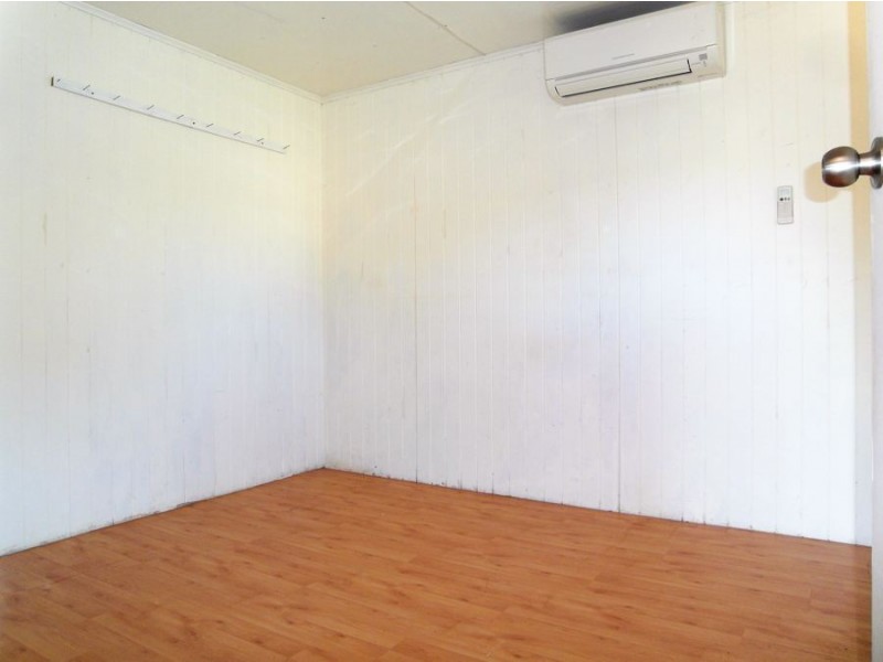 12 Vera Street, Newtown QLD 4350
