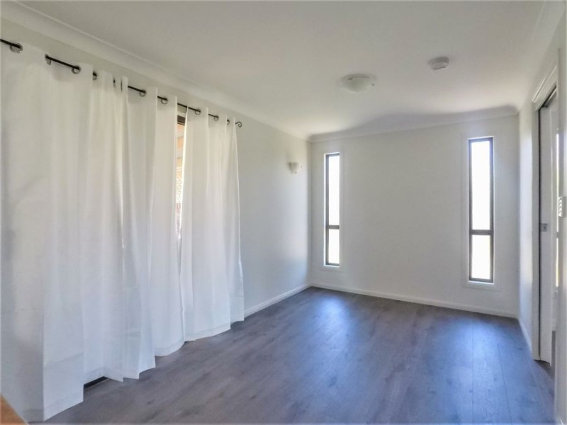 26 Priest Street, Rockville QLD 4350