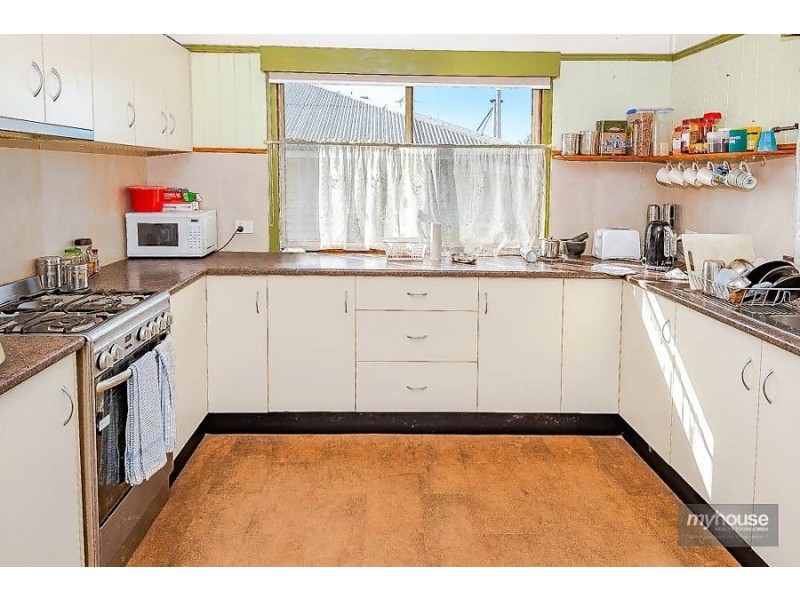 30 Elizabeth Street, South Toowoomba QLD 4350