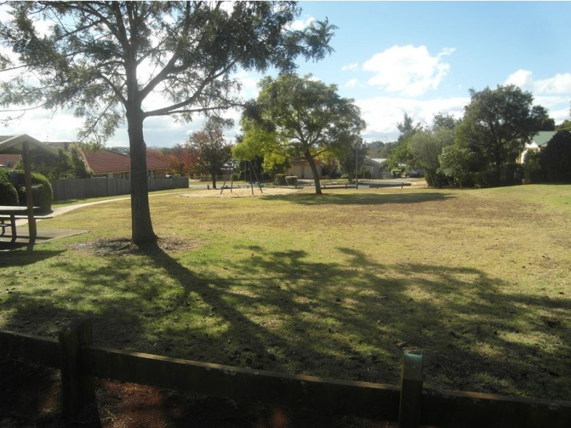 16 Darmstadt Court, Kearneys Spring QLD 4350