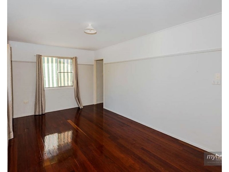 8 Ranfurly Street, Newtown QLD 4350