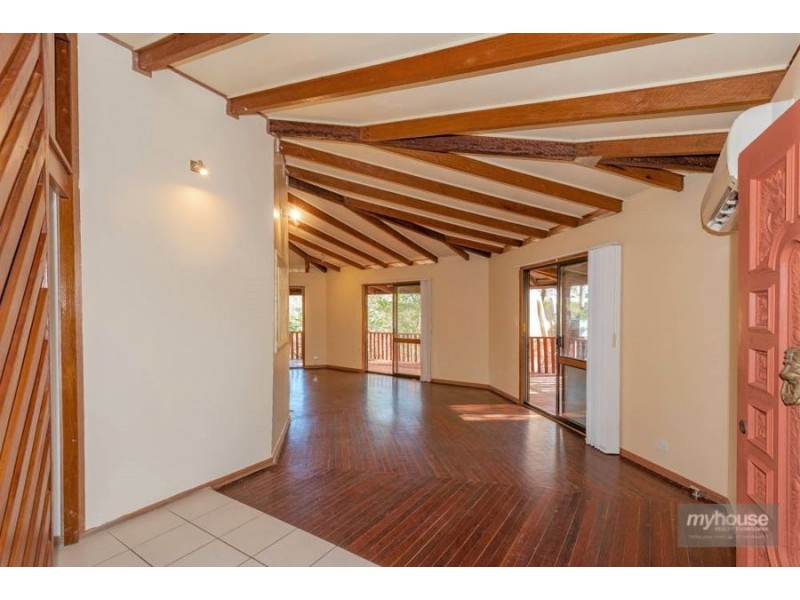 28 Gordon Crescent, Withcott QLD 4352