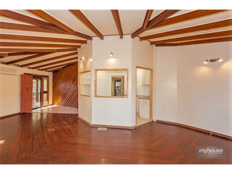 28 Gordon Crescent, Withcott QLD 4352