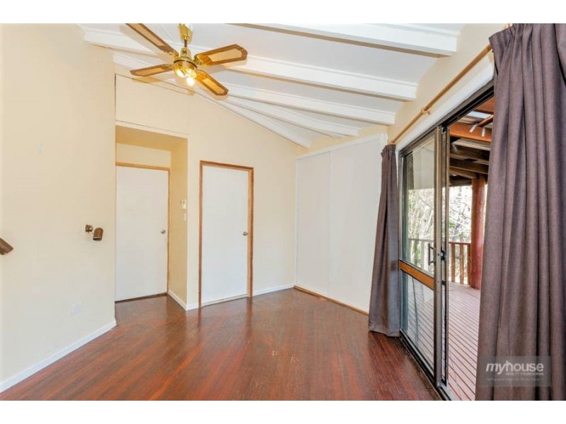 28 Gordon Crescent, Withcott QLD 4352