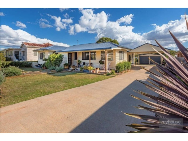 19 Kenilworth Street, North Toowoomba QLD 4350