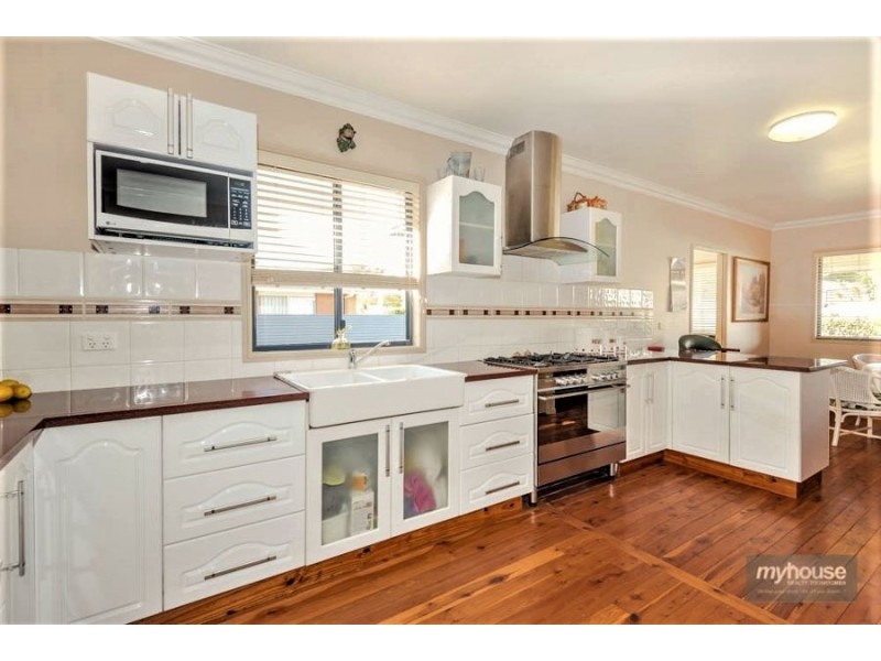 19 Kenilworth Street, North Toowoomba QLD 4350