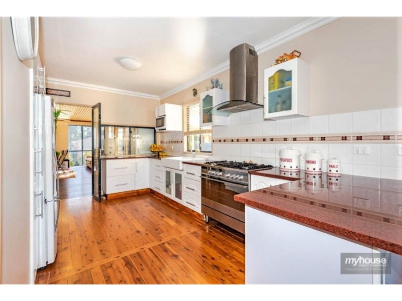 19 Kenilworth Street, North Toowoomba QLD 4350