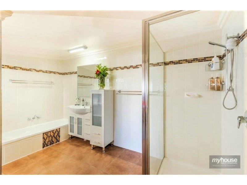 19 Kenilworth Street, North Toowoomba QLD 4350