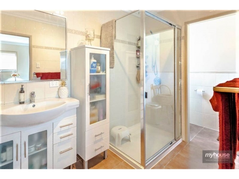 19 Kenilworth Street, North Toowoomba QLD 4350