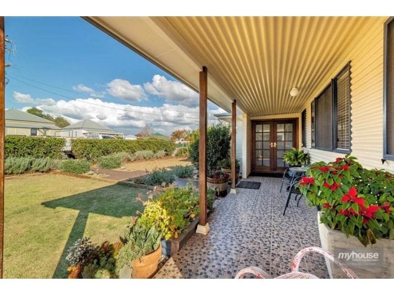 19 Kenilworth Street, North Toowoomba QLD 4350
