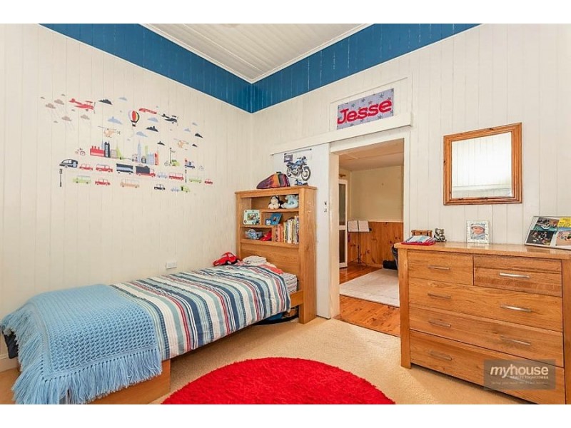 359 Ramsay Street, Middle Ridge QLD 4350