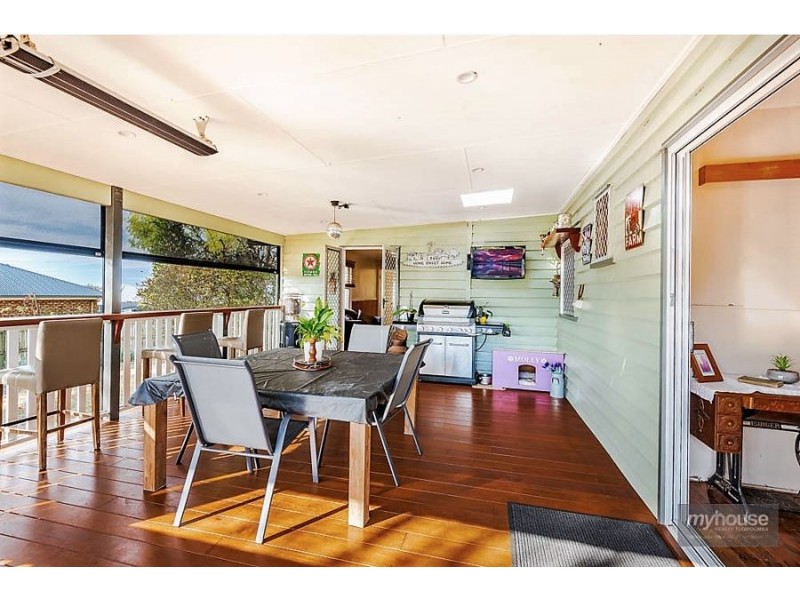 359 Ramsay Street, Middle Ridge QLD 4350