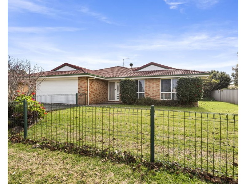 19 Edzill Street, Wilsonton Heights QLD 4350