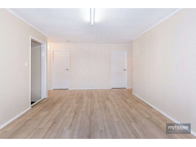 27 Cathro Street, Rockville QLD 4350