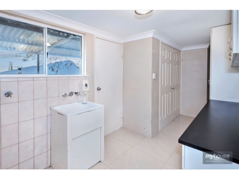 14 Bunkers Hill School Road, Westbrook QLD 4350