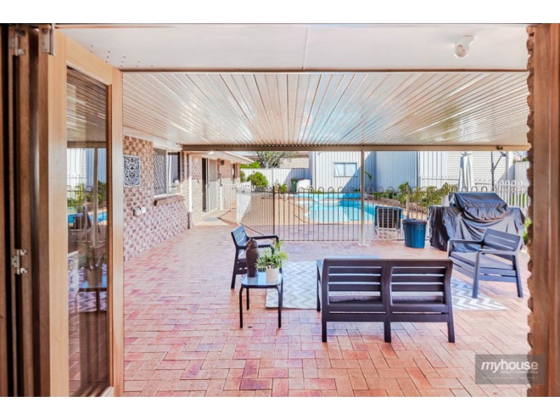 18 Emerald Court, Middle Ridge QLD 4350