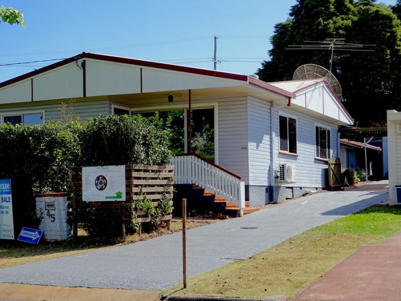 45 Noll Street, Kearneys Spring QLD 4350