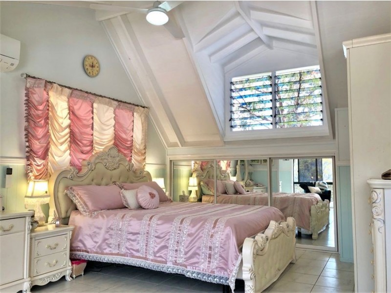 30 Gordon Crescent, Withcott QLD 4352